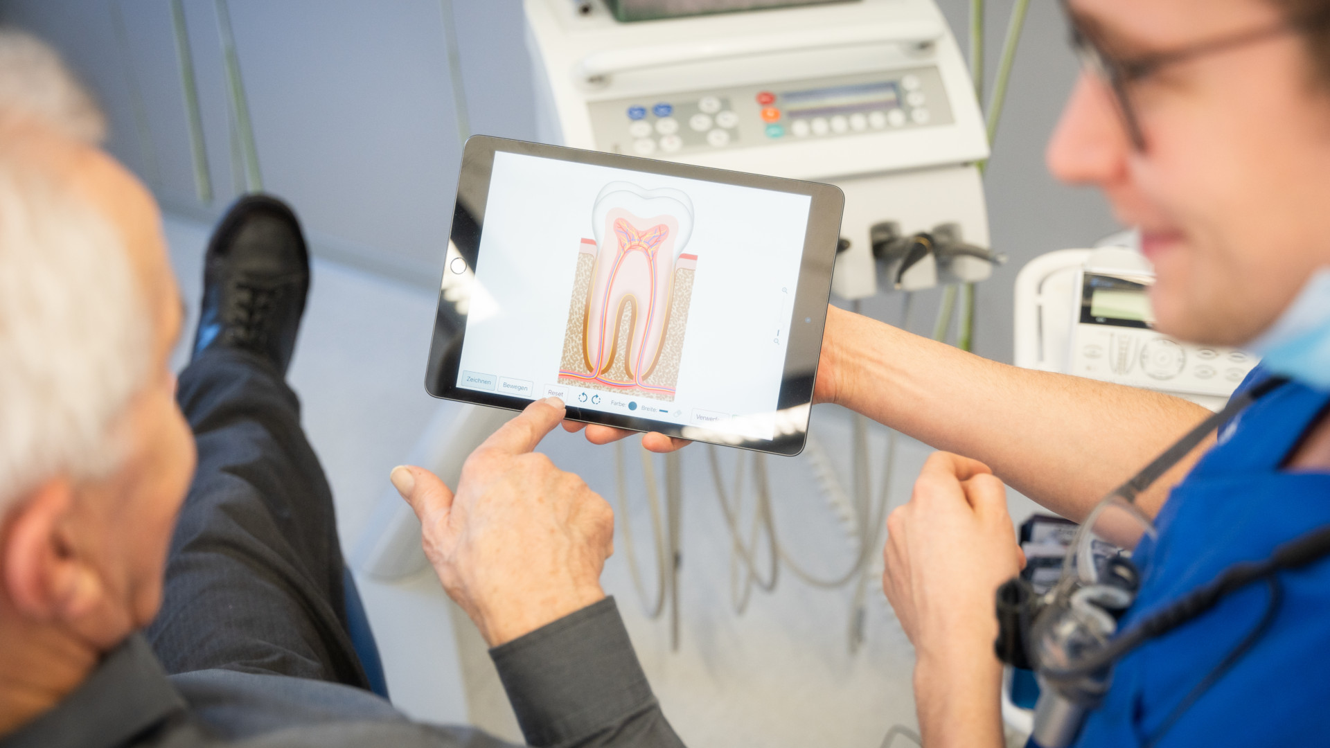 Endodontie / Wurzelbehandlung in Regen